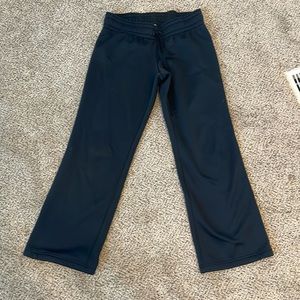 Under armor women’s sweatpants size small